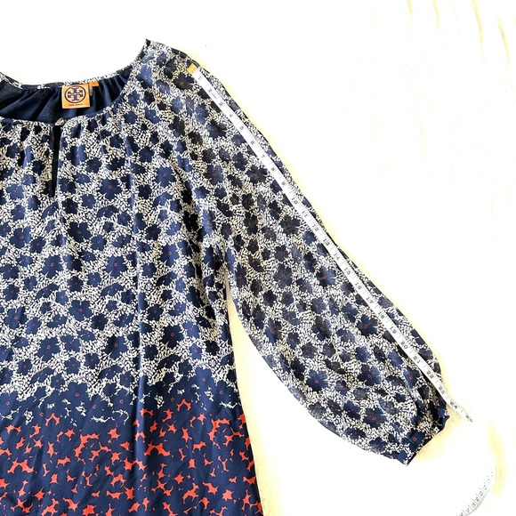 Tory Burch Womens Silk Blouse Blue Floral Long Sleeve Button Cuff Keyhole Neck - Picture 6 of 12